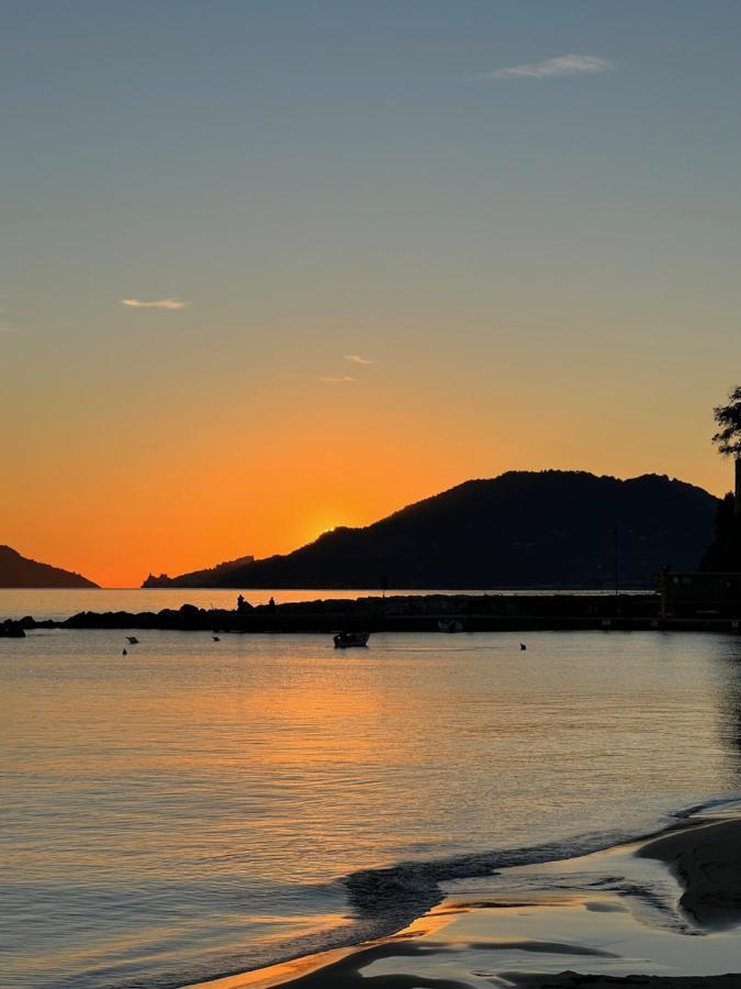 La Torretta A San Terenzo Hotel เลริชี ภายนอก รูปภาพ